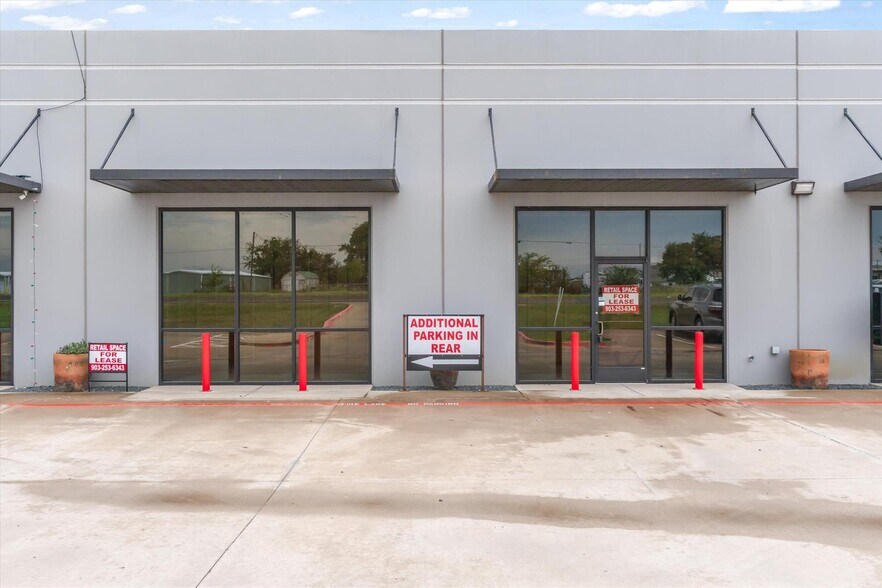 More Photos Of 21891 Highway 80, Wills Point Flex For Lease