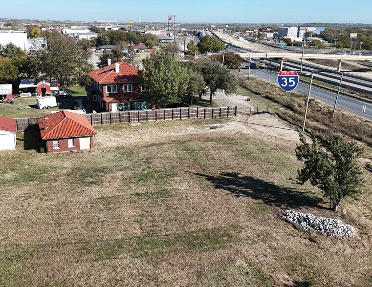 Primary Photo Of 201 N Stemmons St, Sanger Land For Sale