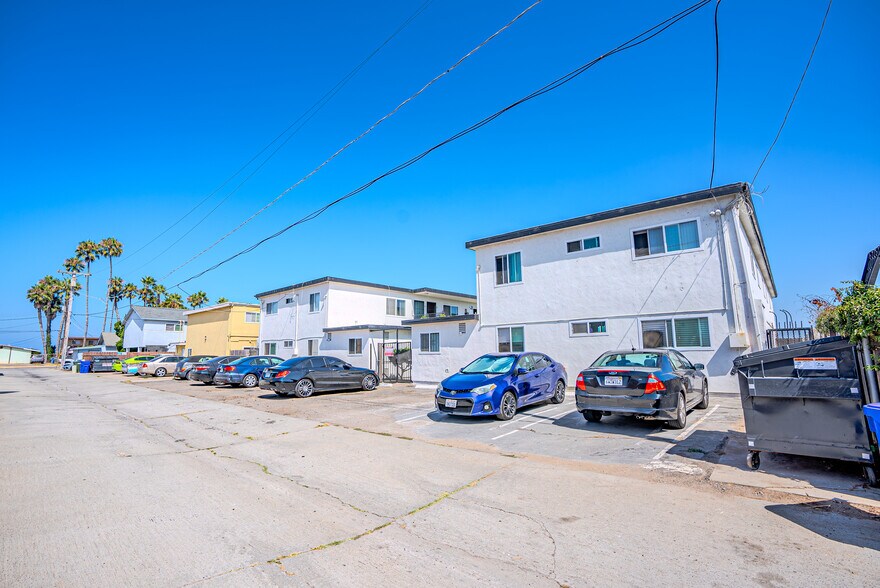 More Photos Of 725-727 Boulevard Ave, Imperial Beach Apartments For Sale