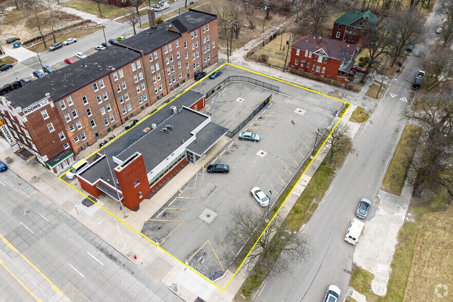 More Photos Of 11606 Woodward Ave, Detroit General Retail For Sale