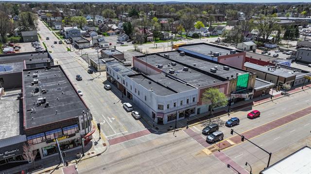 More Photos Of 401-405 S Central Ave, Marshfield Storefront For Sale