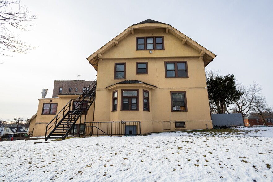 More Photos Of 146 S Munn Ave, East Orange Skilled Nursing Facility For Sale