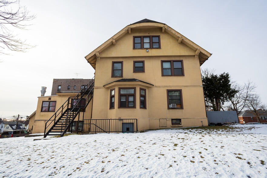 More Photos Of 146 S Munn Ave, East Orange Skilled Nursing Facility For Sale