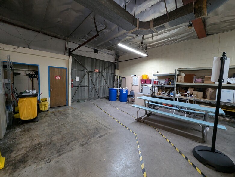 More Photos Of 6512 San Fernando Rd, Glendale Office For Sale