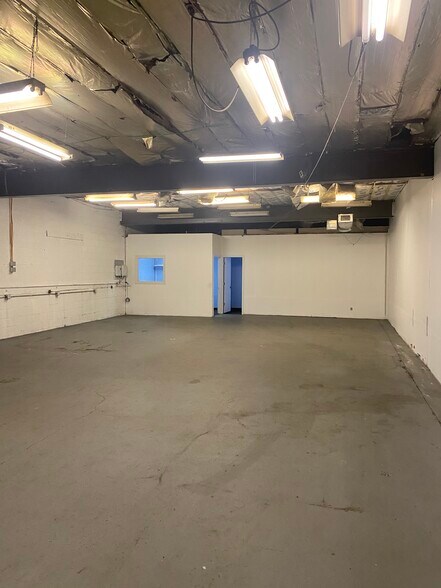 More Photos Of 1275 Bloomfield Ave, Fairfield General Retail For Lease