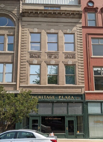 More Photos Of 115 W Jefferson St, Bloomington Apartments For Lease