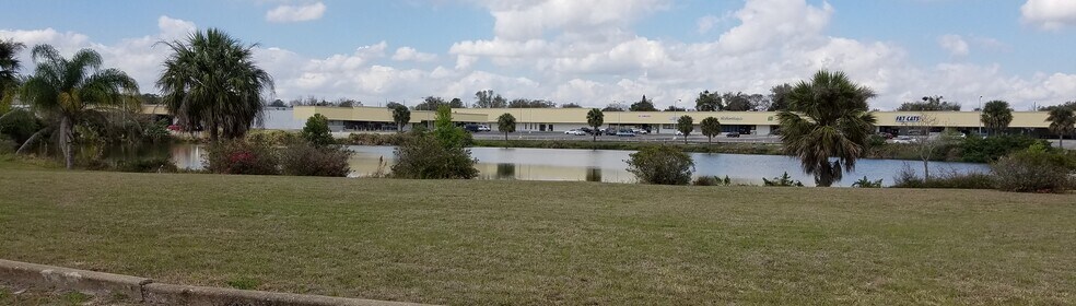 More Photos Of 2751 W Old US Highway 441, Mount Dora General Retail For Sale