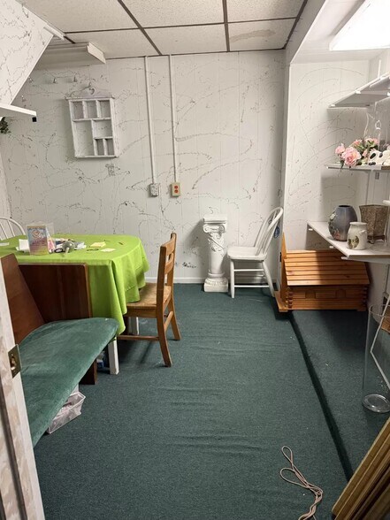 More Photos Of 840 S 3rd Ave, Wausau Storefront Retail Residential For Sale