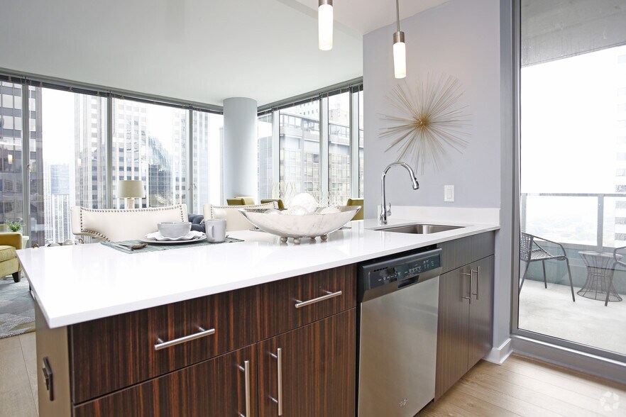 More Photos Of 200 N Michigan Ave, Chicago Apartments For Lease