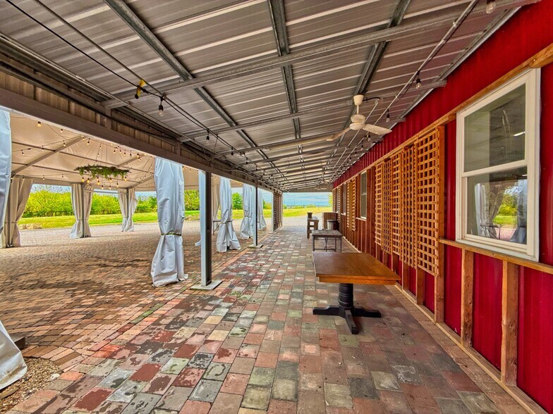 More Photos Of 4N250 State Route 47, Maple Park Restaurant For Sale