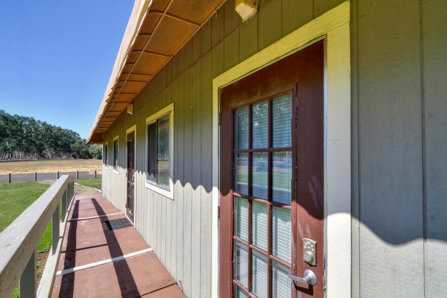 More Photos Of 930 E St, Rio Linda Office Residential For Lease