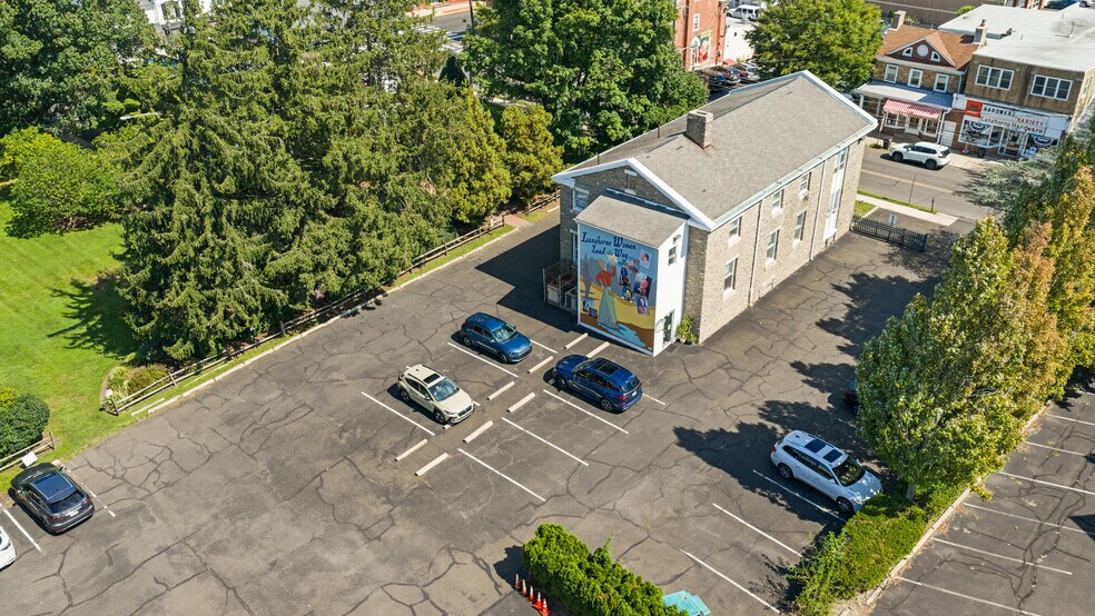More Photos Of 118 S Bellevue Ave, Langhorne Office For Sale