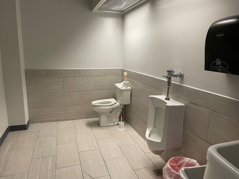 More Photos Of 5420 N Corrigan Rd, Otis Orchards Warehouse For Sale