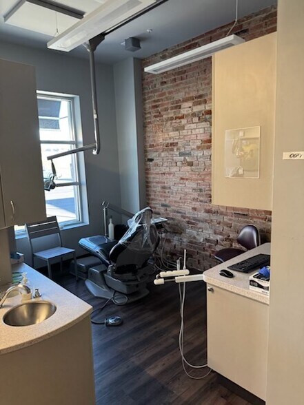 More Photos Of 2750 W 29th Ave, Denver Office For Sale