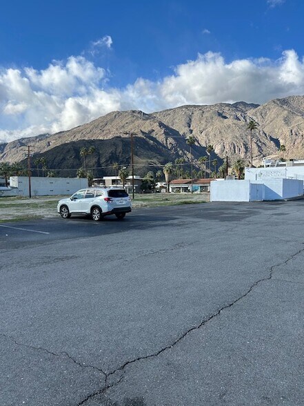 More Photos Of 1050-1068 N Palm Canyon Dr, Palm Springs Storefront Retail Office For Lease