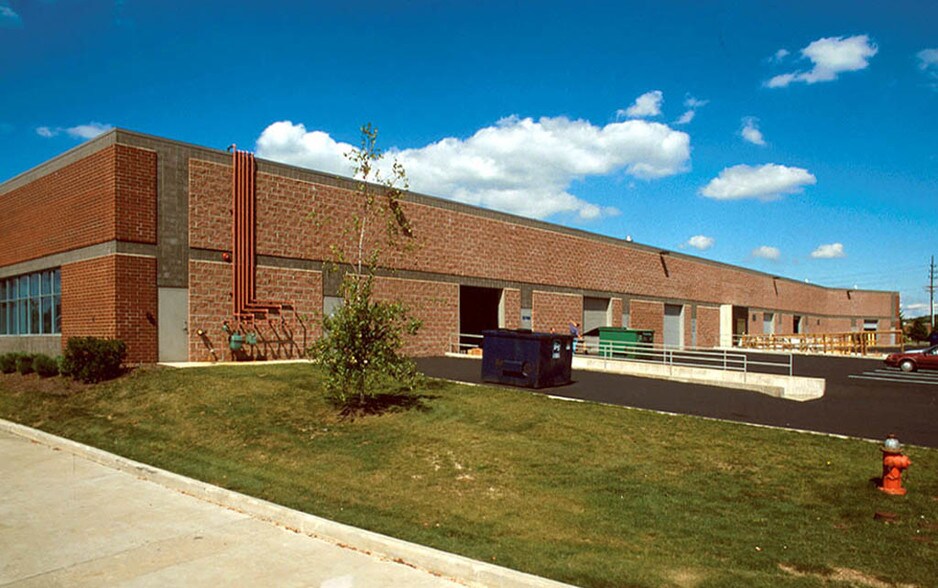 More Photos Of 30500 Aurora Rd, Solon Light Manufacturing For Lease