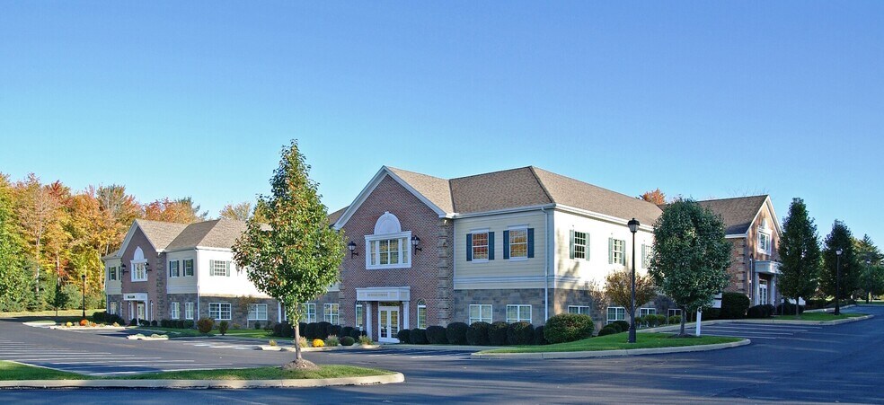 More Photos Of 8401 Chagrin Rd, Chagrin Falls Medical For Sale