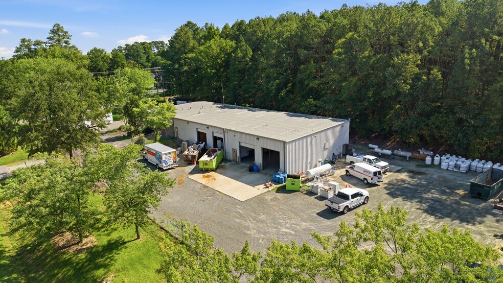 More Photos Of 2122 Camden Ave, Durham Service For Lease
