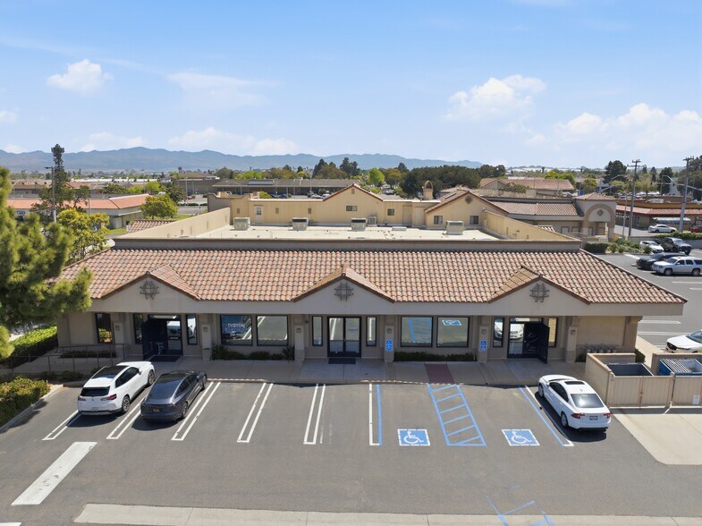 More Photos Of , Santa Maria General Retail For Sale