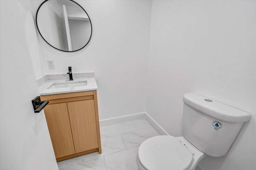 More Photos Of 7322 Newcastle Ave, Reseda Apartments For Sale