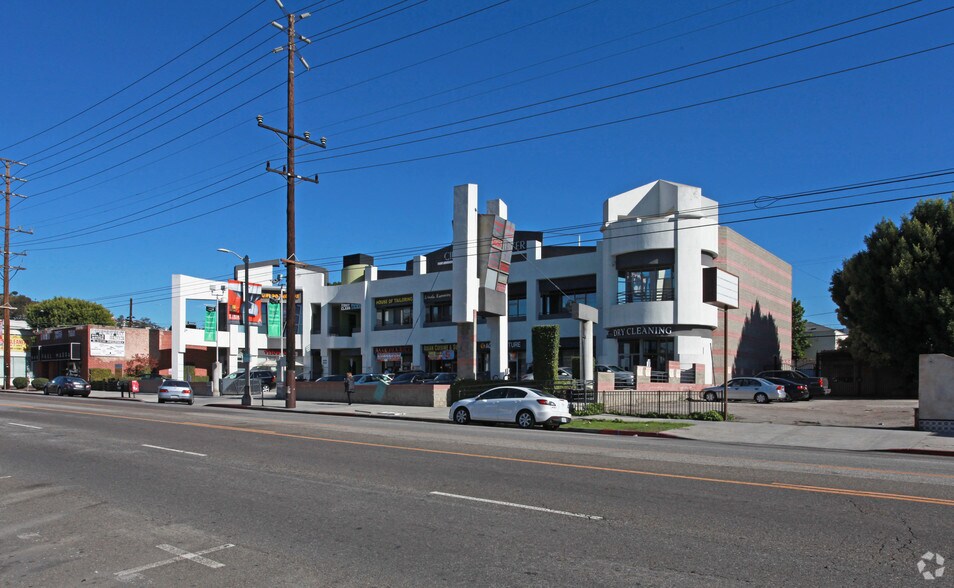 More Photos Of 848 N La Cienega Blvd, Los Angeles Unknown For Lease