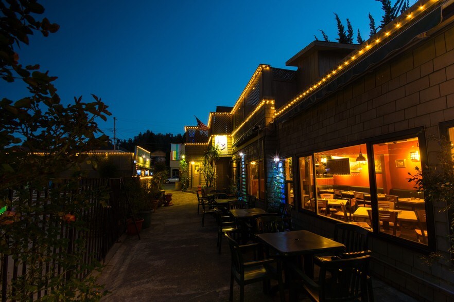 More Photos Of 16390 4th St, Guerneville Hotel For Sale