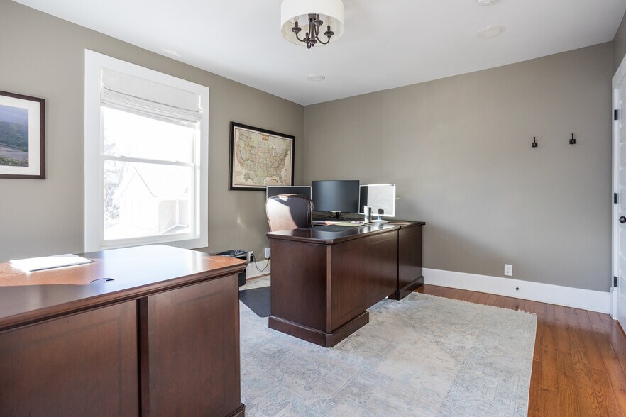 More Photos Of 502 W Main St, Danville Office For Sale