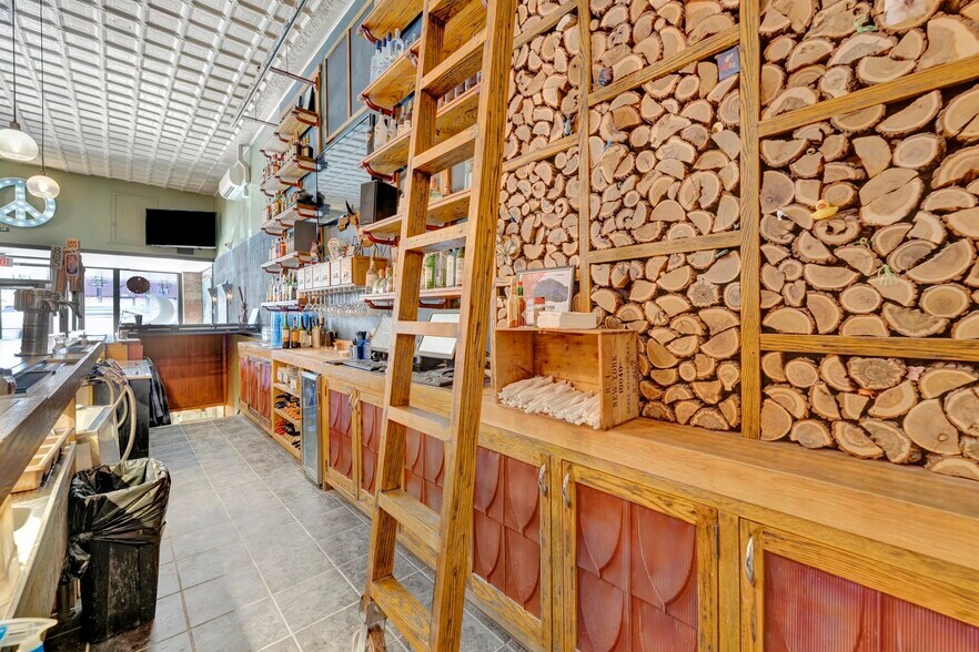 More Photos Of 121 W Main St, Trinidad General Retail For Sale