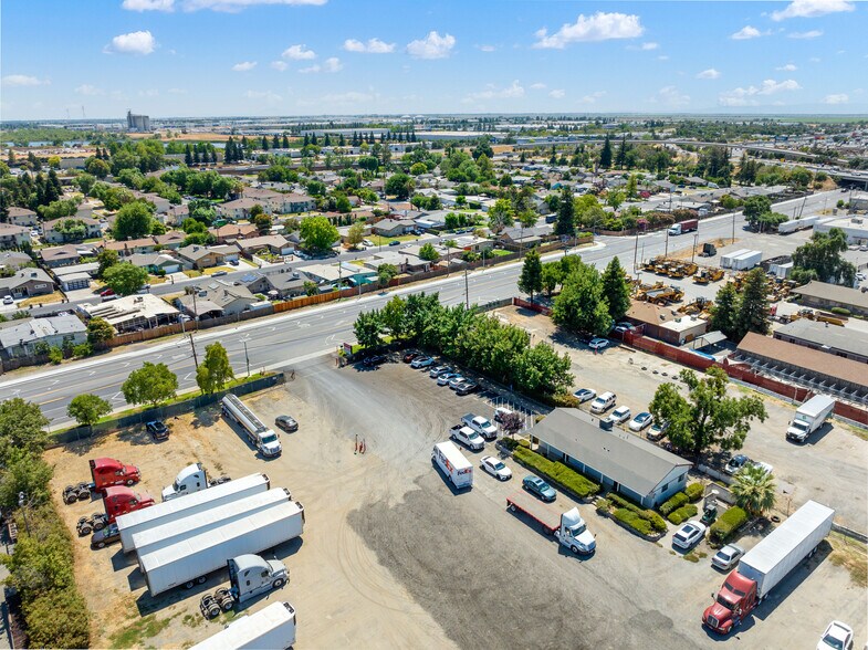 More Photos Of 3440-3480 W Capitol Ave, West Sacramento Truck Terminal For Lease