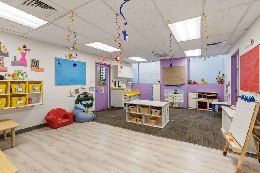 More Photos Of 2728 Thomson Ave, Long Island City Apartments For Sale