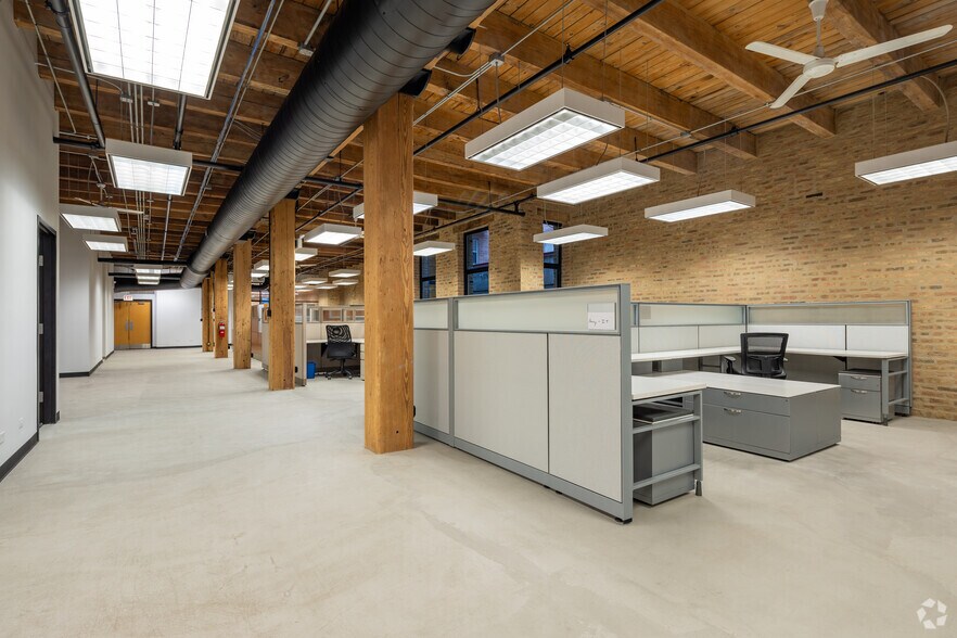 More Photos Of 732 W Randolph St, Chicago Unknown For Lease