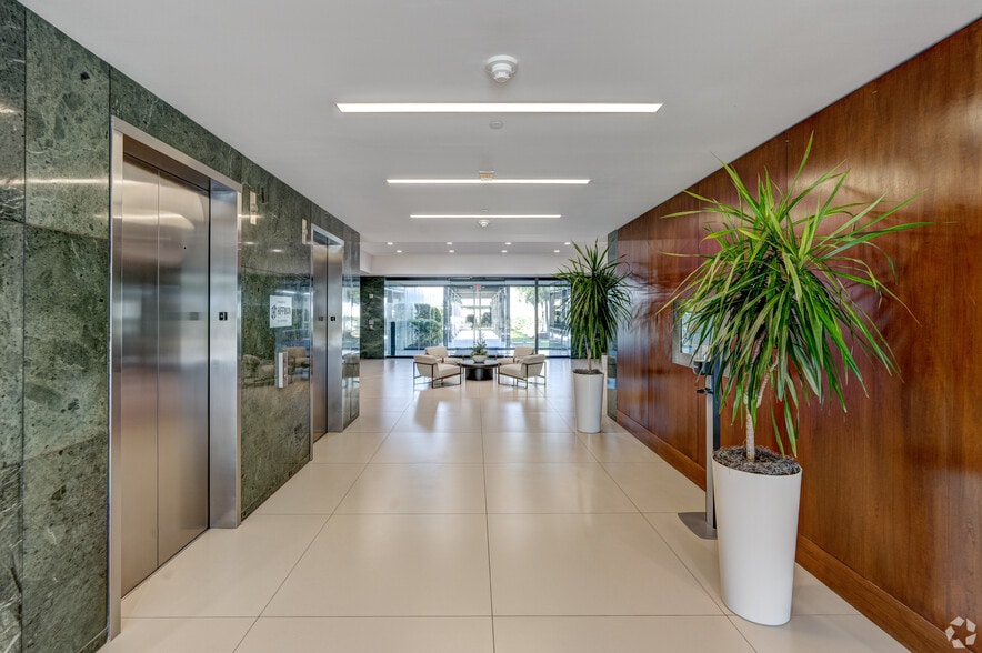 More Photos Of 12012 Wickchester Ln, Houston Office For Lease