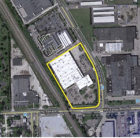 More Photos Of 3000 W 14 Mile Rd, Royal Oak Warehouse For Lease