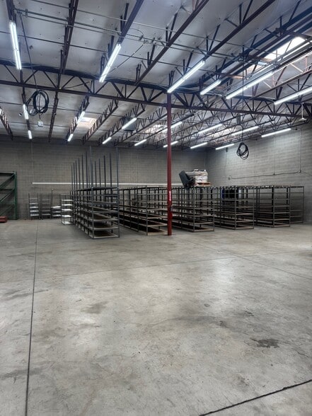 More Photos Of 3789 S 300 W, Salt Lake City Showroom For Lease