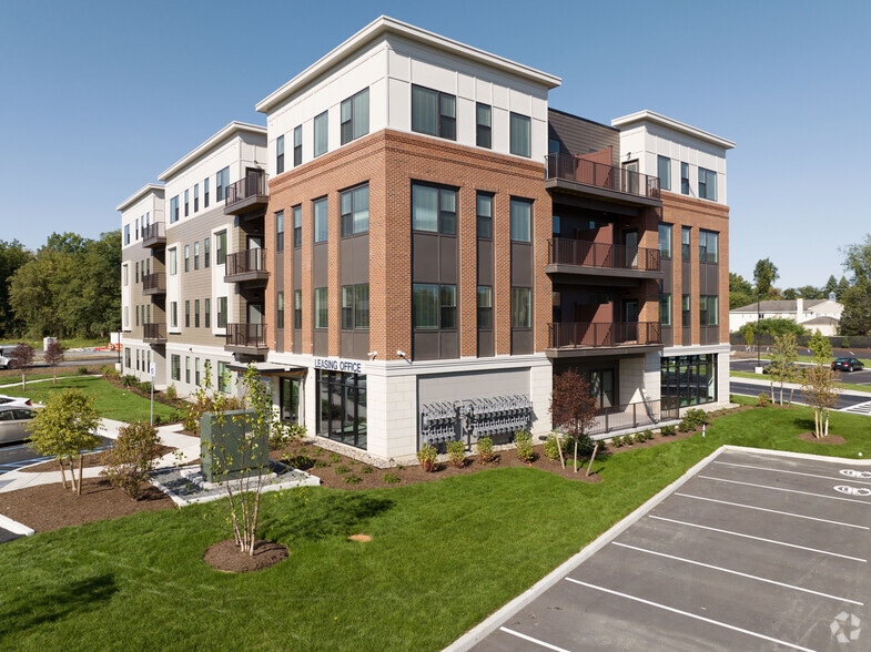 More Photos Of 580 Columbia Tpke, East Greenbush Apartments For Lease