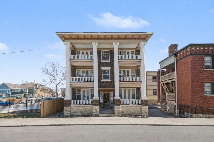 Primary Photo Of 3433-3435 Central St, Kansas City Apartments For Sale