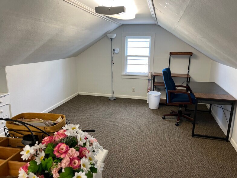More Photos Of 4715 Lincolnway East, Mishawaka Office For Sale