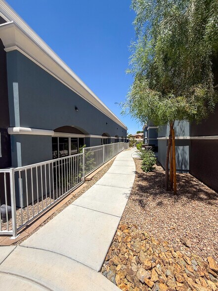 More Photos Of 2950 W Horizon Ridge Pky, Henderson Office For Sale