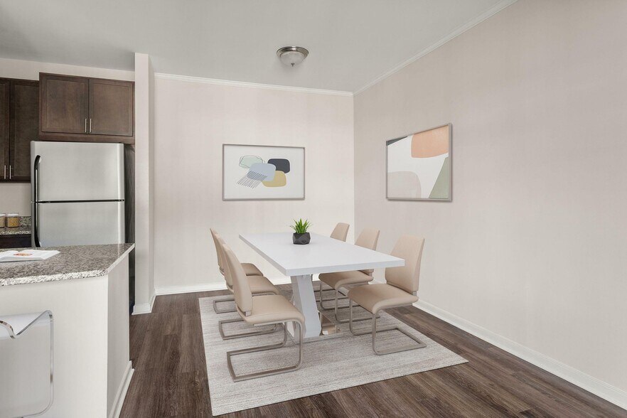 More Photos Of 14400 Palladium Dr, Midlothian Apartments For Sale