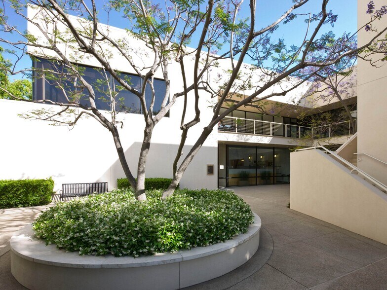 More Photos Of 4685 MacArthur Ct, Newport Beach Unknown For Lease