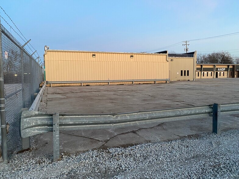 More Photos Of 2704 Jedderds Ave, Fort Wayne Warehouse For Sale