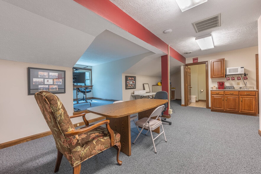 More Photos Of 7960-7996 Clyo Rd, Dayton Office For Sale