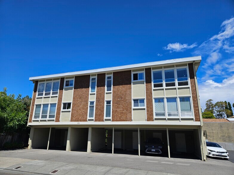 More Photos Of 138 Tunstead Ave, San Anselmo Apartments For Sale