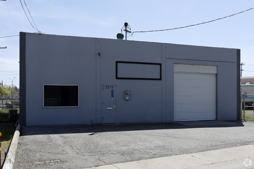 More Photos Of 3019 Academy Way, Sacramento Warehouse For Sale