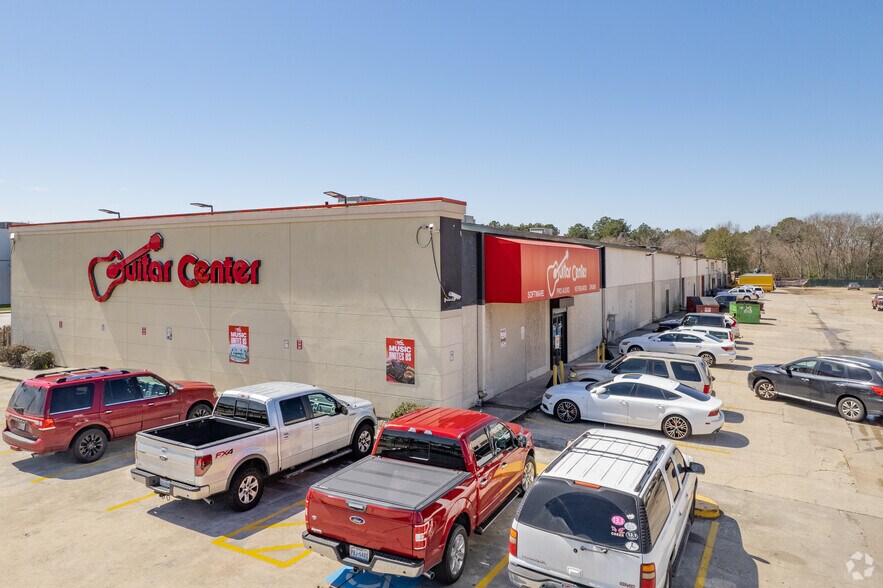 More Photos Of 16745 N I-45 Fwy, Houston Industrial For Sale