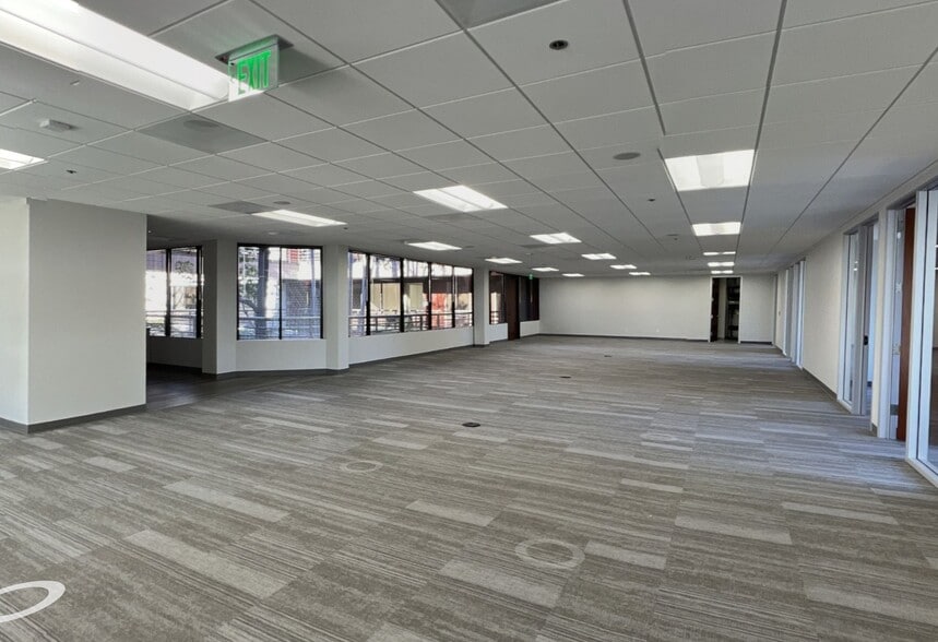 Primary Photo Of 12555 High Bluff Dr, San Diego Office For Lease