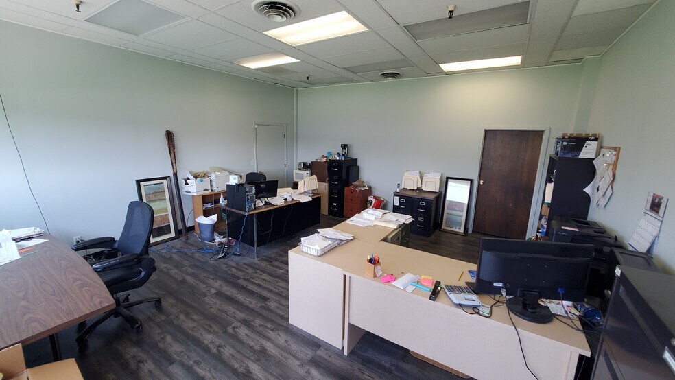 More Photos Of 600-740 Marion Rd, Columbus Warehouse For Lease