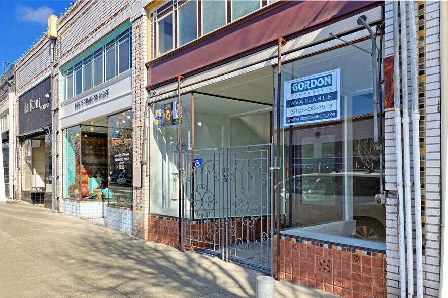 More Photos Of 2945 College Ave, Berkeley Storefront For Lease