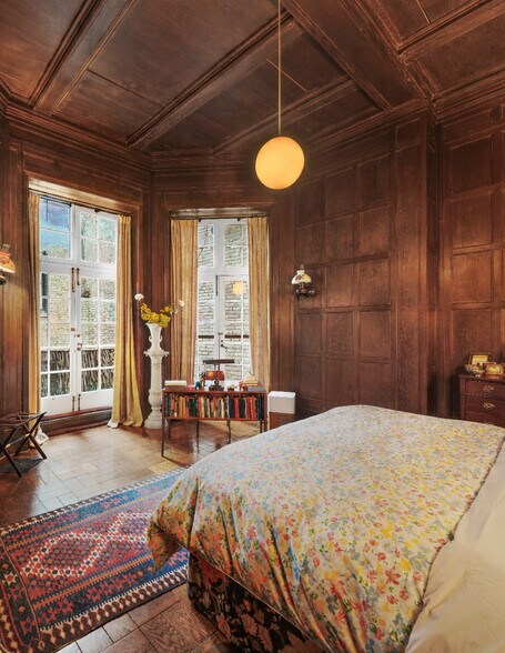 More Photos Of 23 Washington Sq N, New York Apartments For Sale