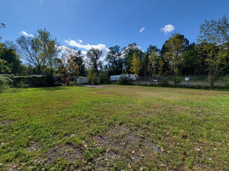 More Photos Of 375 Western Hwy, Tappan Land For Lease